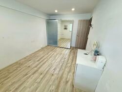 Blk 229 Jurong East Street 21 (Jurong East), HDB 3 Rooms #586097081
